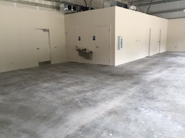 More Photos Of 405 Enterprise St, Longview Warehouse For Sale