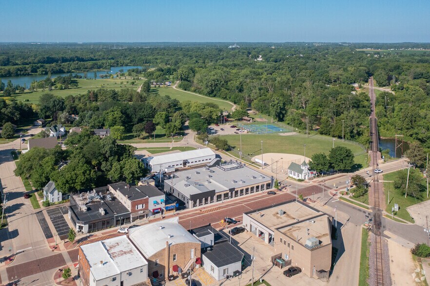 More Photos Of 125 E State St, Cherry Valley Restaurant For Lease