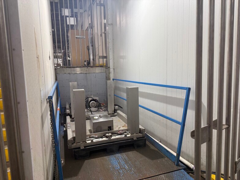 More Photos Of 4001 N American St, Philadelphia Warehouse For Lease