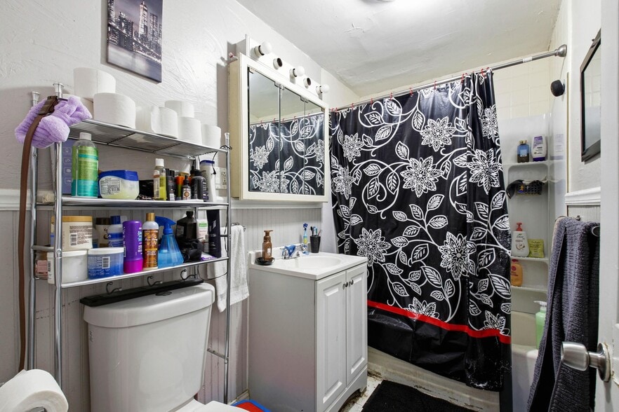 More Photos Of 73 Welles St S, Wilkes-Barre Apartments For Sale
