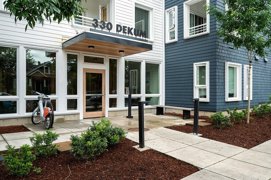 More Photos Of 330 NE Dekum St, Portland Apartments For Sale