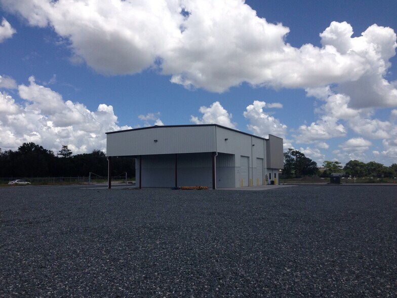 More Photos Of 47 W Taft Vineland Rd, Orlando Manufacturing For Lease
