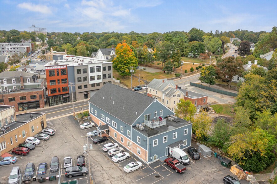 More Photos Of 11 Front St, Weymouth Office Residential For Lease