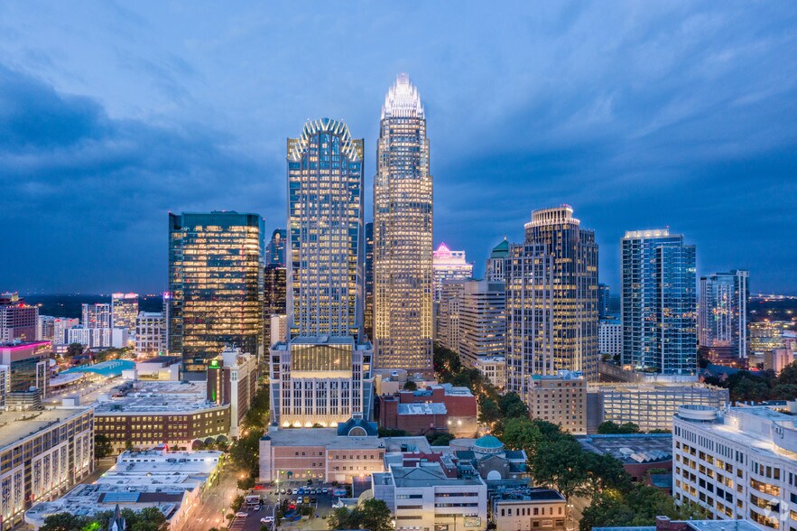 More Photos Of 214 N Tryon St, Charlotte Office For Lease