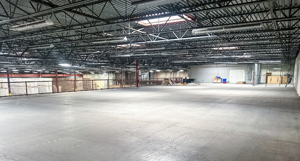 More Photos Of 2451 Bert Dr, Hollister Distribution For Lease