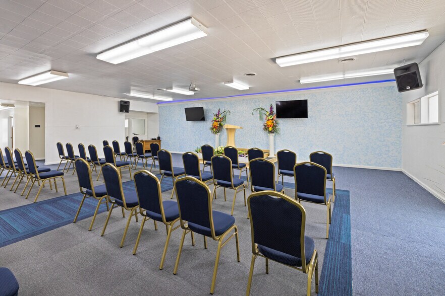 More Photos Of 4015 Railroad Ave, Pittsburg Medical For Sale