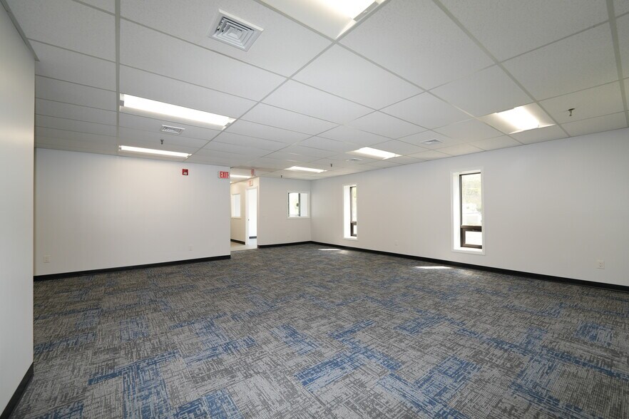 More Photos Of 171 Industrial Pky, Branchburg Manufacturing For Lease