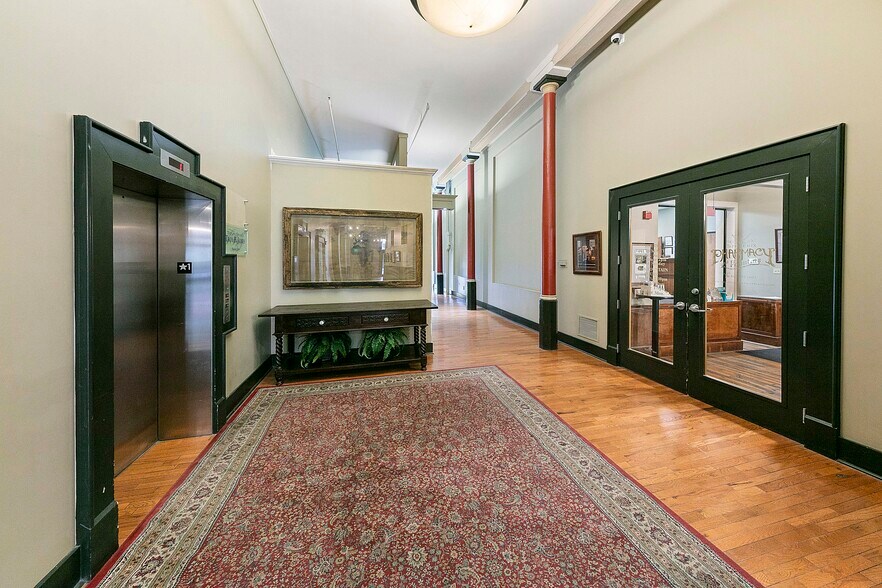 More Photos Of 418 S Gay St, Knoxville Office Residential For Sale