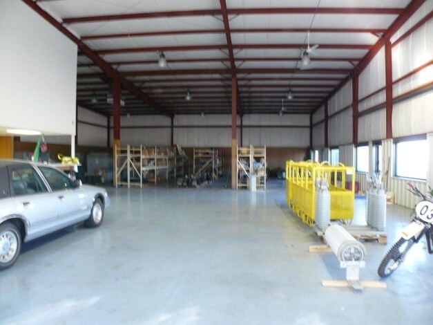 More Photos Of 1519 S 2nd Ave, Dodge City Warehouse For Sale