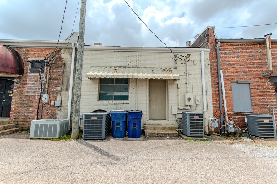 More Photos Of 126 E Main St, Adamsville Storefront For Sale