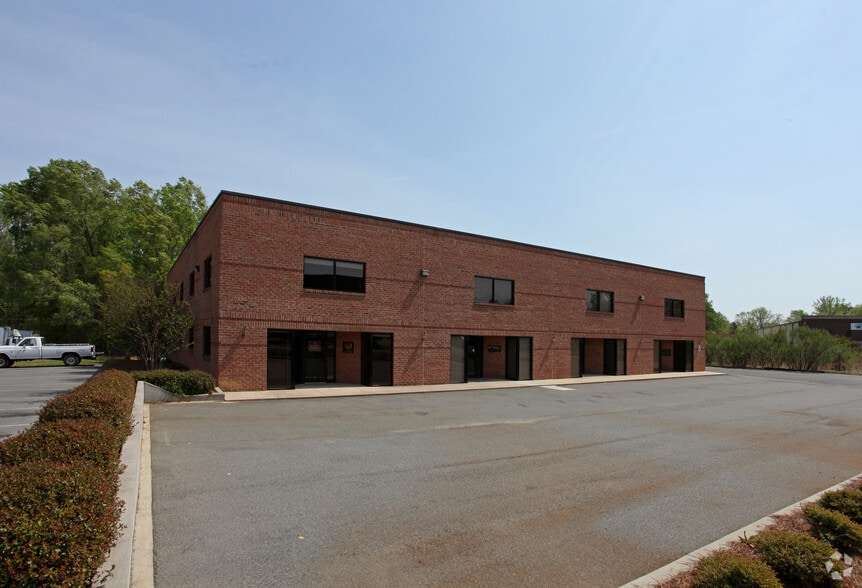 More Photos Of 5521 Cannon Dr, Monroe Light Distribution For Lease