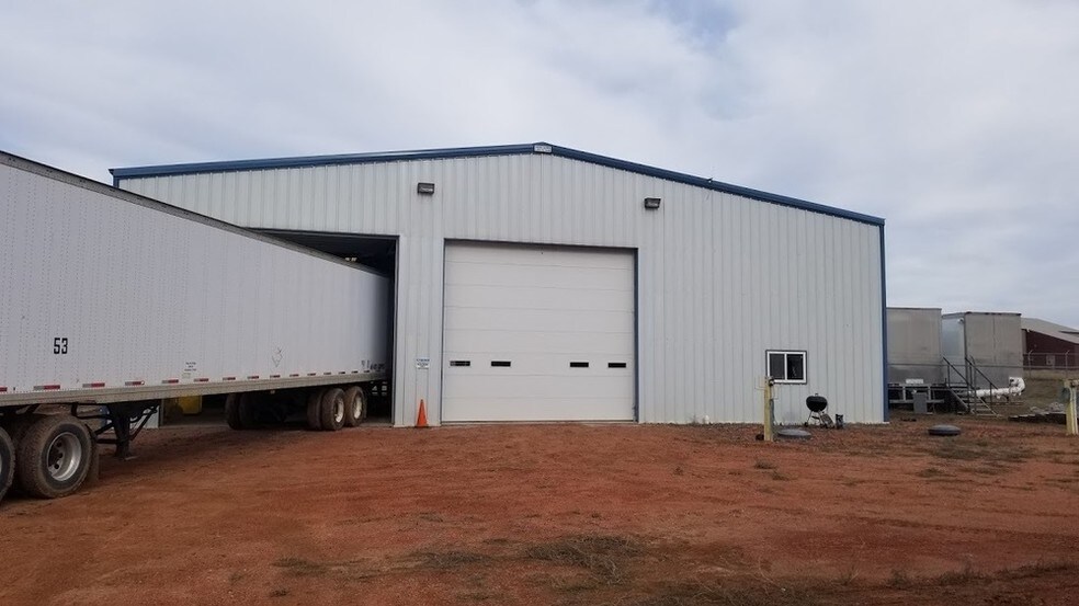 More Photos Of 132 104 Ave S, Killdeer Warehouse For Lease