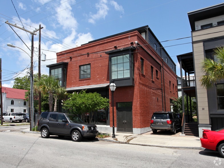 More Photos Of 210 Coming St, Charleston Storefront Retail Residential For Sale