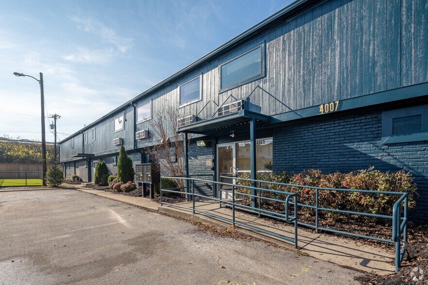 More Photos Of 4007 Delaware Ave, Nashville Office For Lease