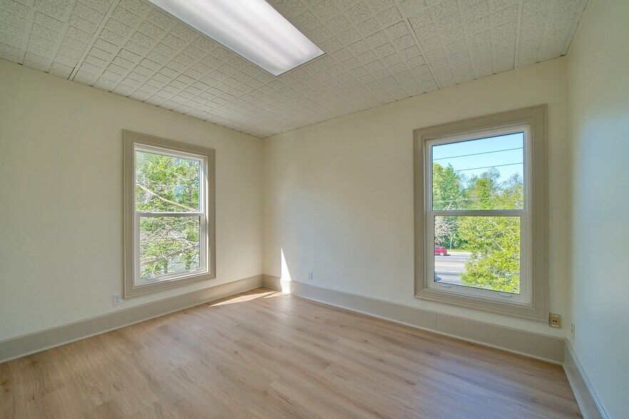 More Photos Of 3375 Capital Cir NE, Tallahassee Office For Lease