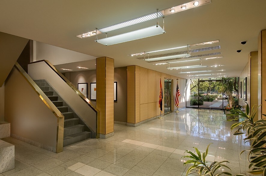 More Photos Of 2200 E Camelback Rd, Phoenix Loft Creative Space For Lease