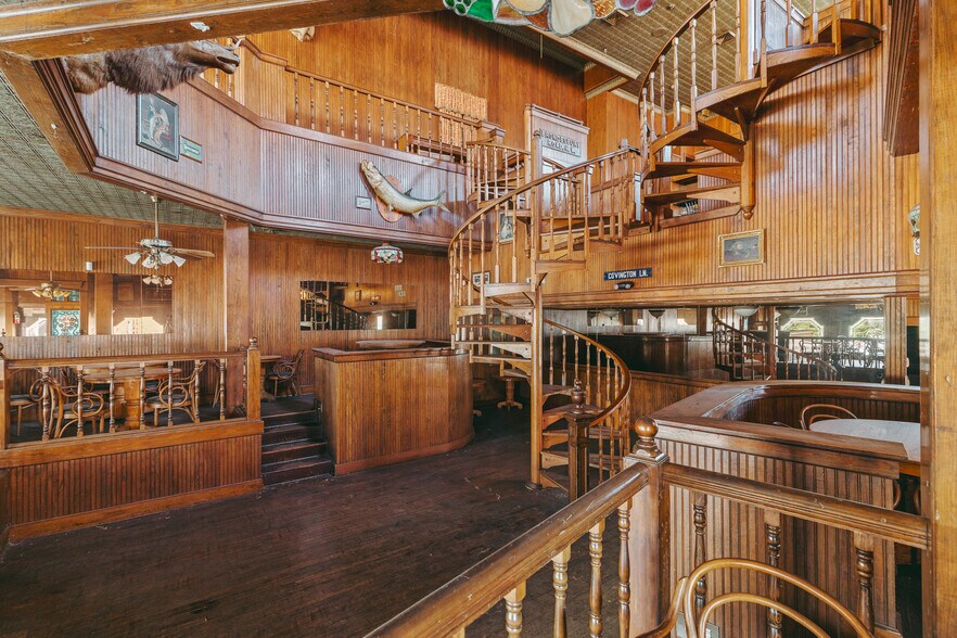 More Photos Of 100 S Grand St, Monroe Restaurant For Sale