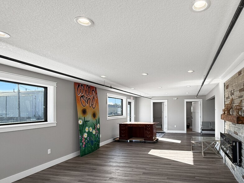 More Photos Of 1911 NE 58th Ave, Des Moines Industrial For Sale