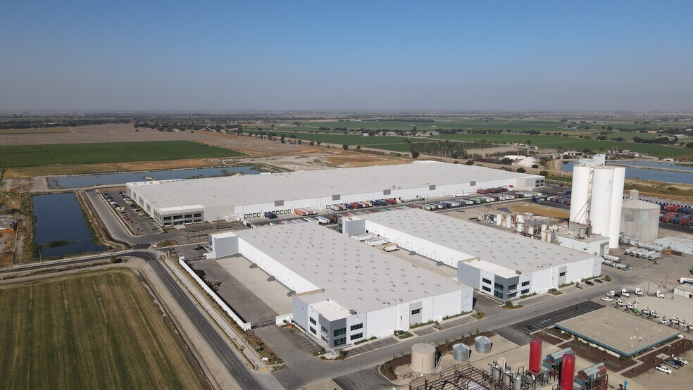 More Photos Of 9584 Sugar Rd, Tracy Warehouse For Lease