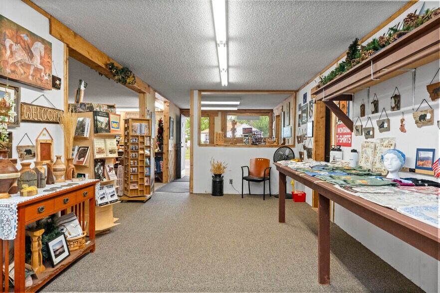 More Photos Of 2026 2nd Ave N, Great Falls General Retail For Lease