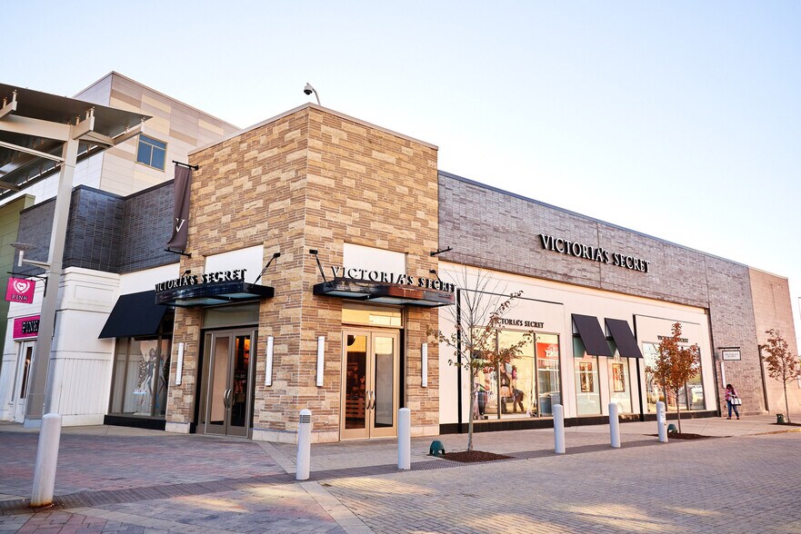 More Photos Of 1 - C Patriot Pl, Foxborough Unknown For Lease