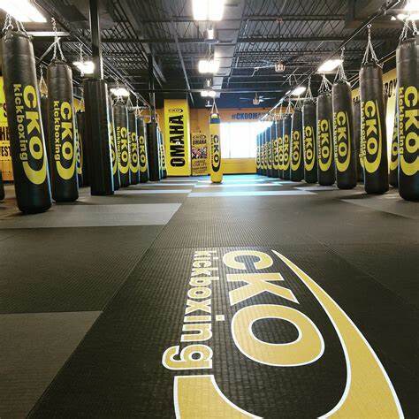 More Photos Of 14126 W Center Rd, Omaha Unknown For Lease