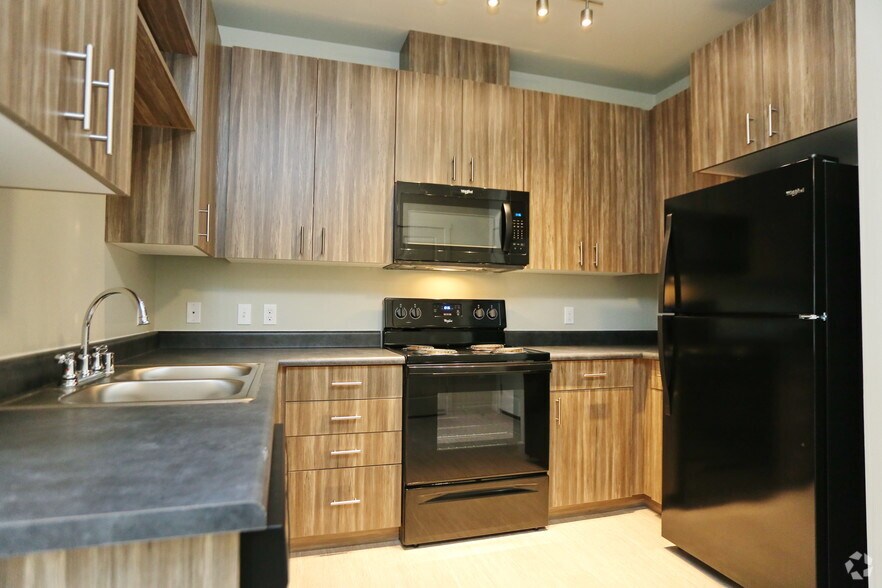 More Photos Of 913 S Jackson St, Seattle Apartments For Lease