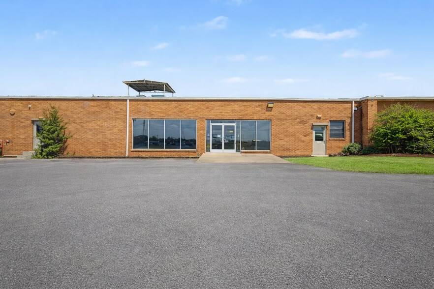 More Photos Of 1121 Skyline Dr, Hopkinsville Manufacturing For Lease