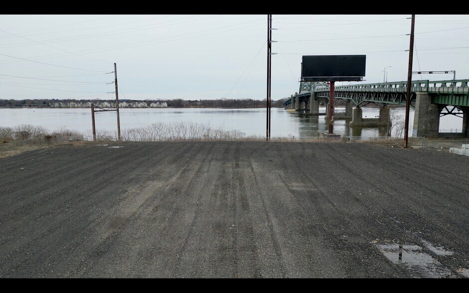 More Photos Of 6425 New State Rd, Philadelphia Land For Lease