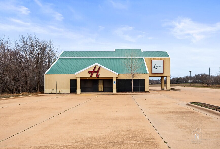 More Photos Of 3501 Sheppard Access Rd, Wichita Falls General Retail For Sale
