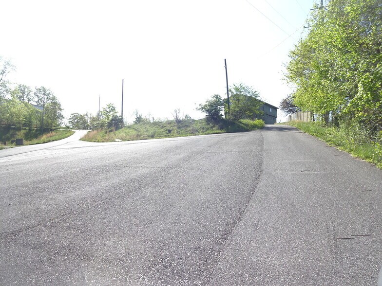 More Photos Of 1863 Oakridge Dr, Charleston Land For Sale