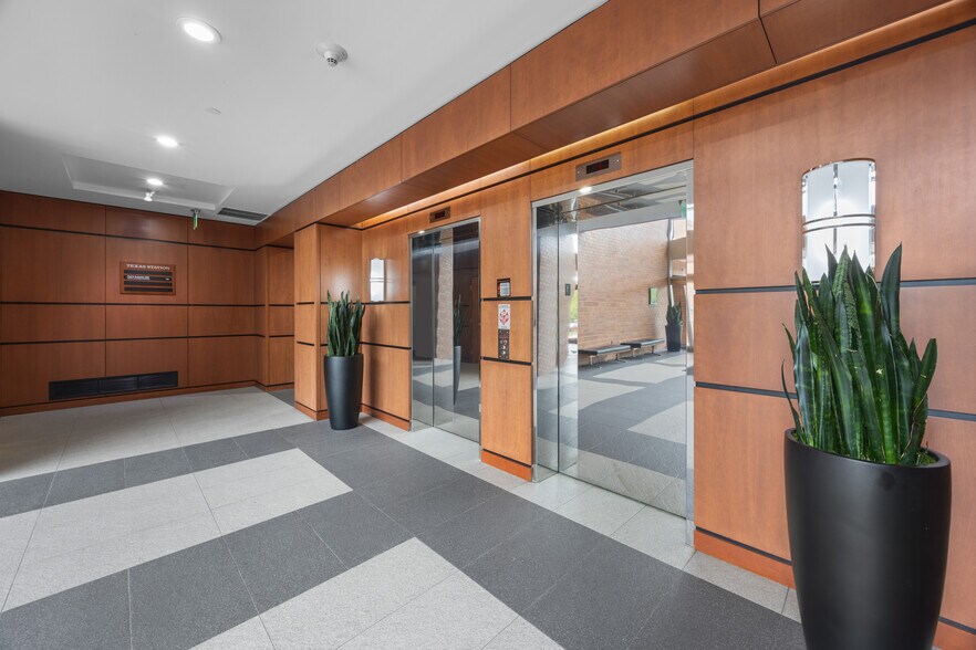 More Photos Of 1 Texas Station Ct, Timonium Office For Lease