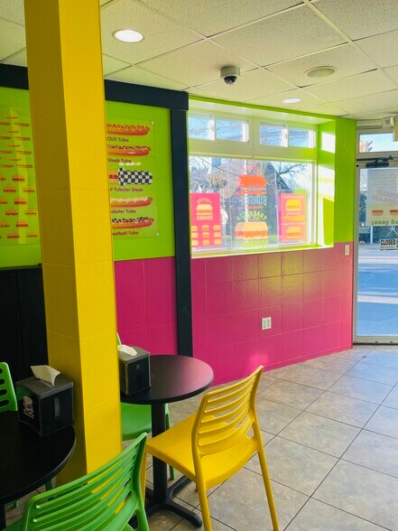 More Photos Of 78-88 Bayville Ave, Bayville Storefront Retail Residential For Lease