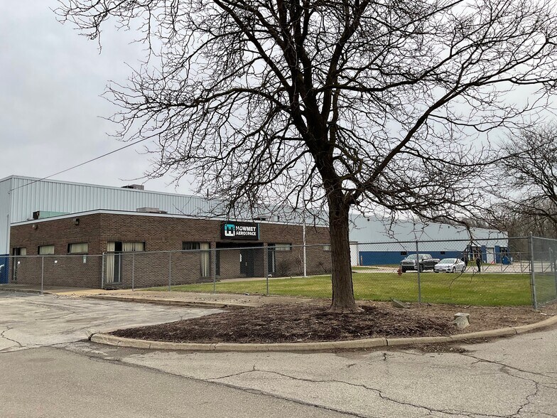 More Photos Of 427 Thacher Ln, Youngstown Warehouse For Lease