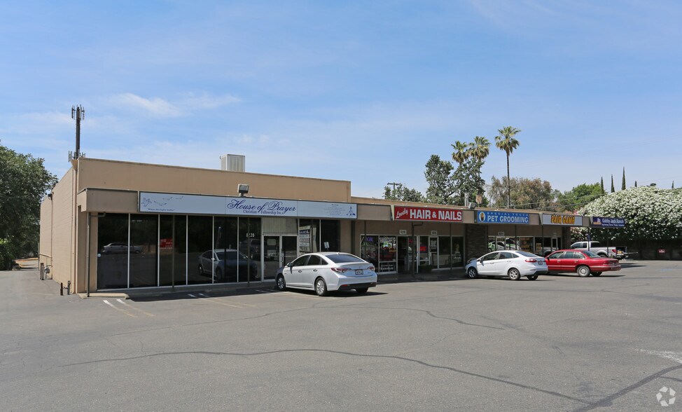 Primary Photo Of 8212-8220 Fair Oaks Blvd, Carmichael General Retail For Sale