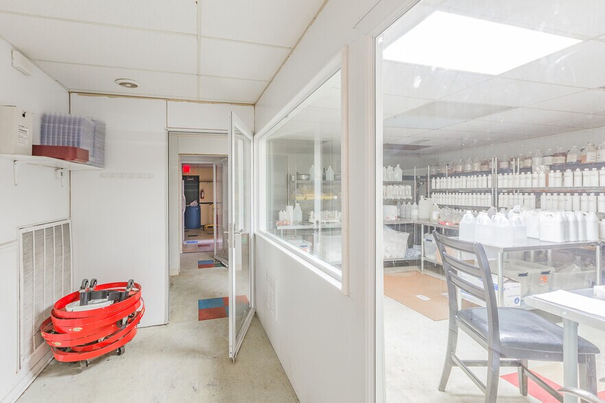 More Photos Of 300 Alamar St, Fort Oglethorpe General Retail For Sale