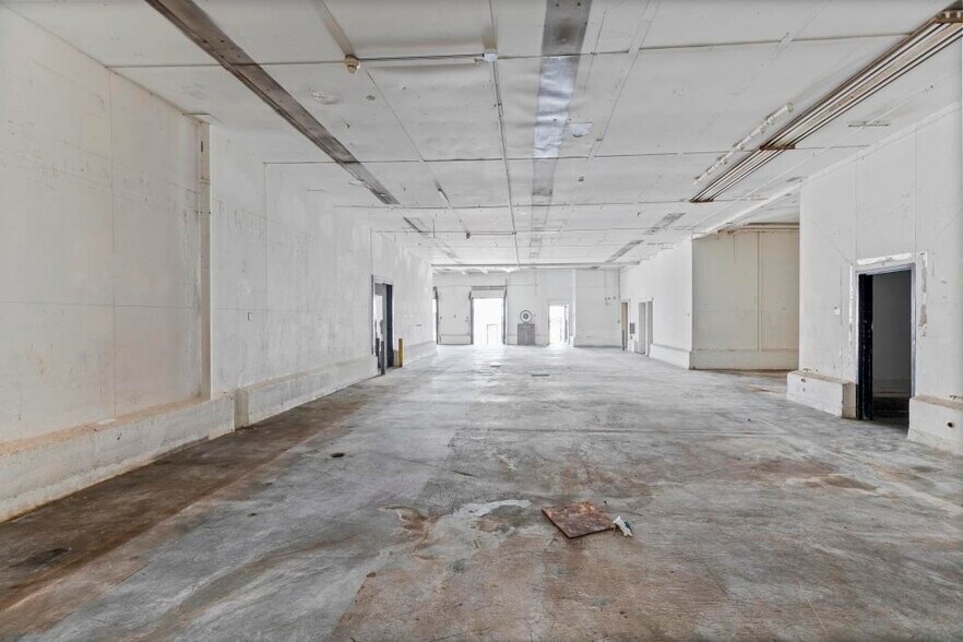 More Photos Of 410-420 E Beach Ave, Inglewood Warehouse For Sale