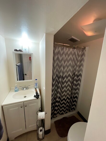 More Photos Of 1854 W 17th St, Santa Ana Freestanding For Sale