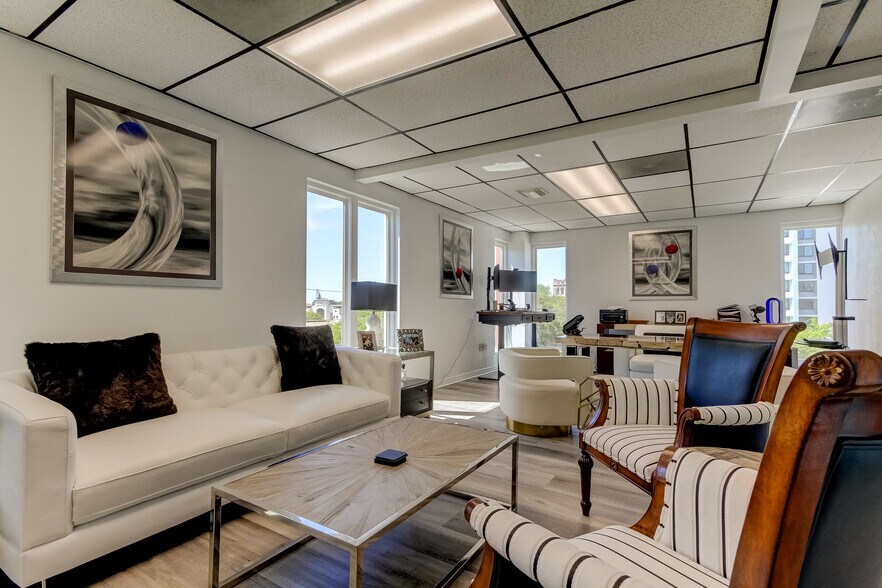 More Photos Of 447 3rd Ave N, Saint Petersburg Office For Lease