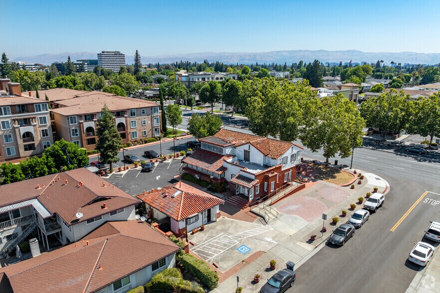 More Photos Of 831 S Winchester Blvd, San Jose Storefront For Lease