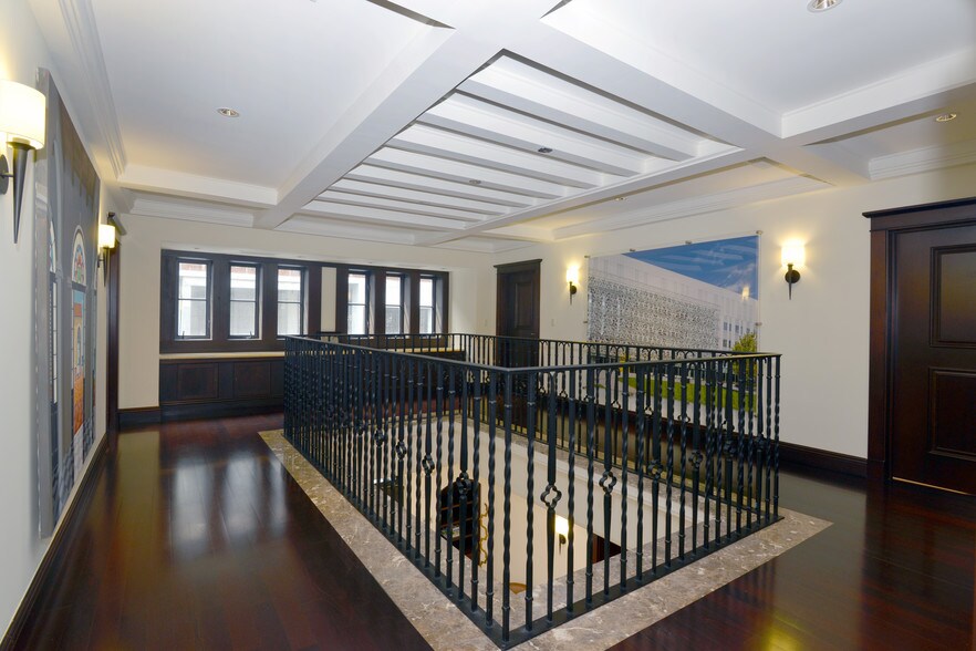 More Photos Of 133 Sevilla Ave, Coral Gables Medical For Lease