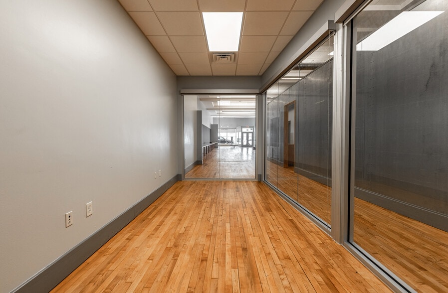 More Photos Of 204 Rigsbee Ave, Durham Office For Sale