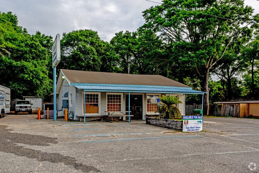 More Photos Of 3708 W Navy Blvd, Pensacola Restaurant For Sale