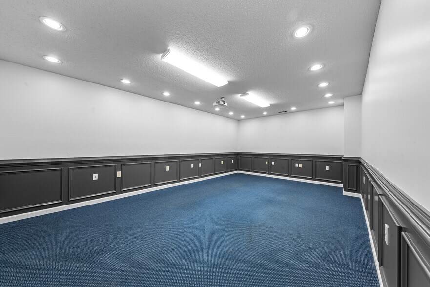 More Photos Of 741 Harry McCarty Rd, Bethlehem Light Distribution For Lease