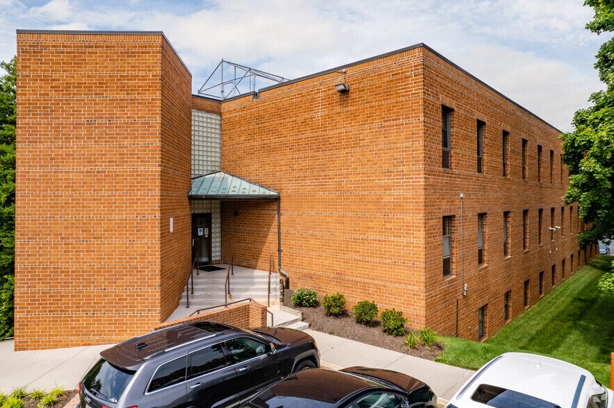 More Photos Of 54 Scott Adam Rd, Cockeysville Medical For Sale