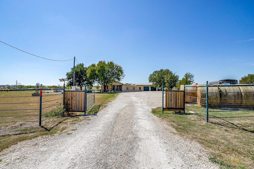 More Photos Of 9809 N Highway 171, Godley Land For Sale