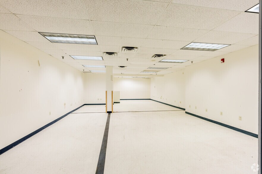 More Photos Of 3190 Tremont Ave, Feasterville Trevose Industrial For Sale