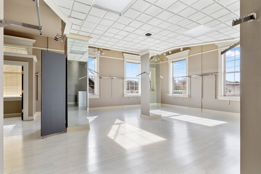 More Photos Of 120 Henry Ave, Manchester Office For Sale