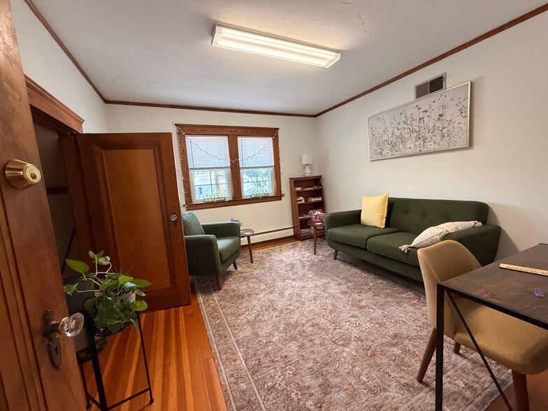 More Photos Of 2797 Post Rd, Warwick Office For Sale