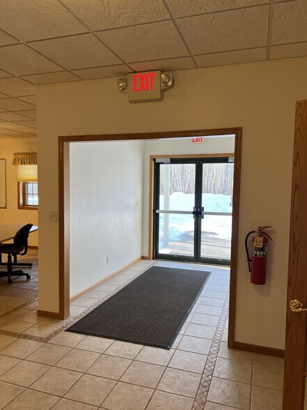 More Photos Of 6260 Hermantown Rd, Duluth Office For Lease